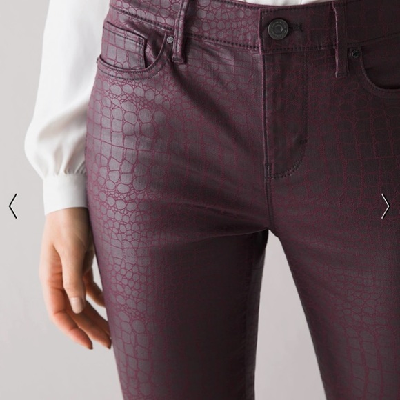 WHBM Mid-Rise Coated Croc Skinny Jeans - Picture 11 of 11